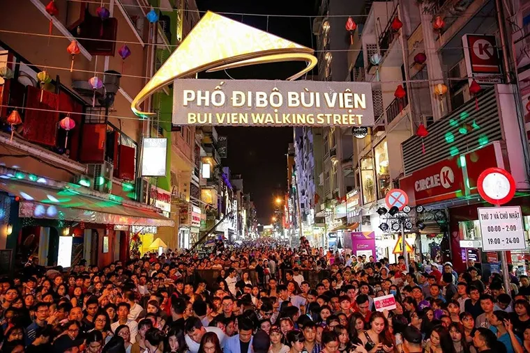Bui Vien Street is always buzzing with energy, symbolizing the youthful spirit of Saigon