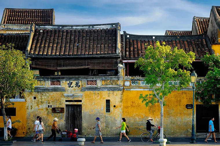 Hoi An with its peaceful and rustic beauty attracts tourists from all over