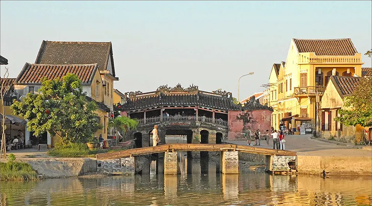 You can combine exploring Hoi An in a 2-day itinerary in Da Nang.