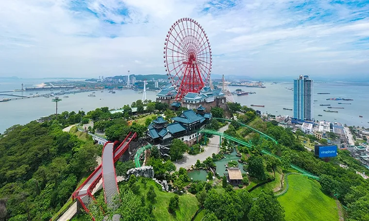 Sun World Ha Long is a large entertainment complex with many attractive and interesting games  