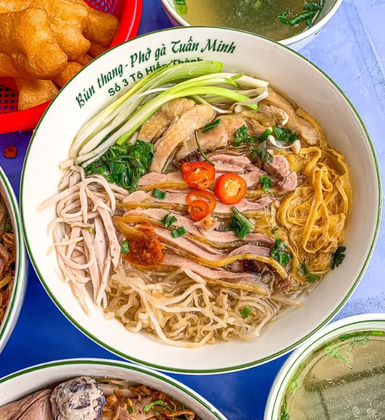 This refined dish is often described as Hanoi’s ‘symphony in a bowl’ for its balance and subtlety. - Facebook Cừu Bé