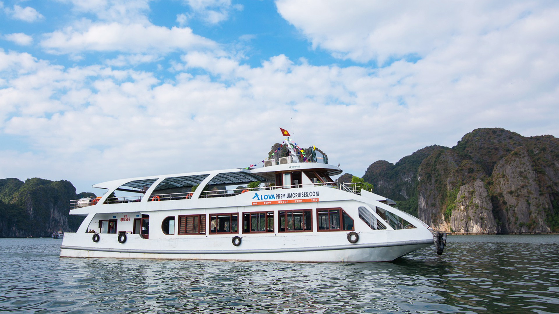 Day Tour | Explore Ha Long Bay with Alova Premium Cruise