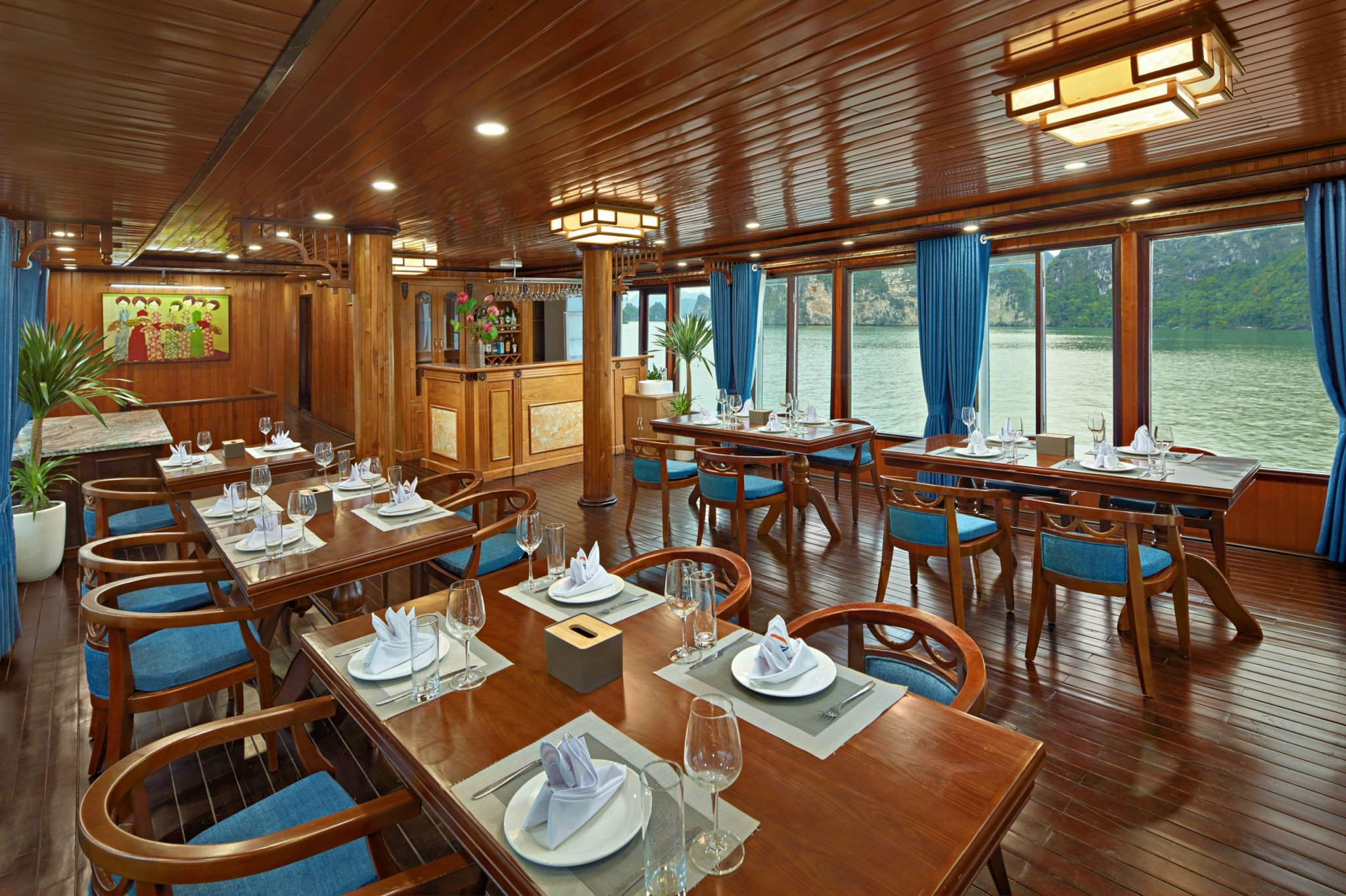 2D1N Tour | Experience the 3* Cozy Bay Cruise in Ha Long with a Barbecue Dinner Party