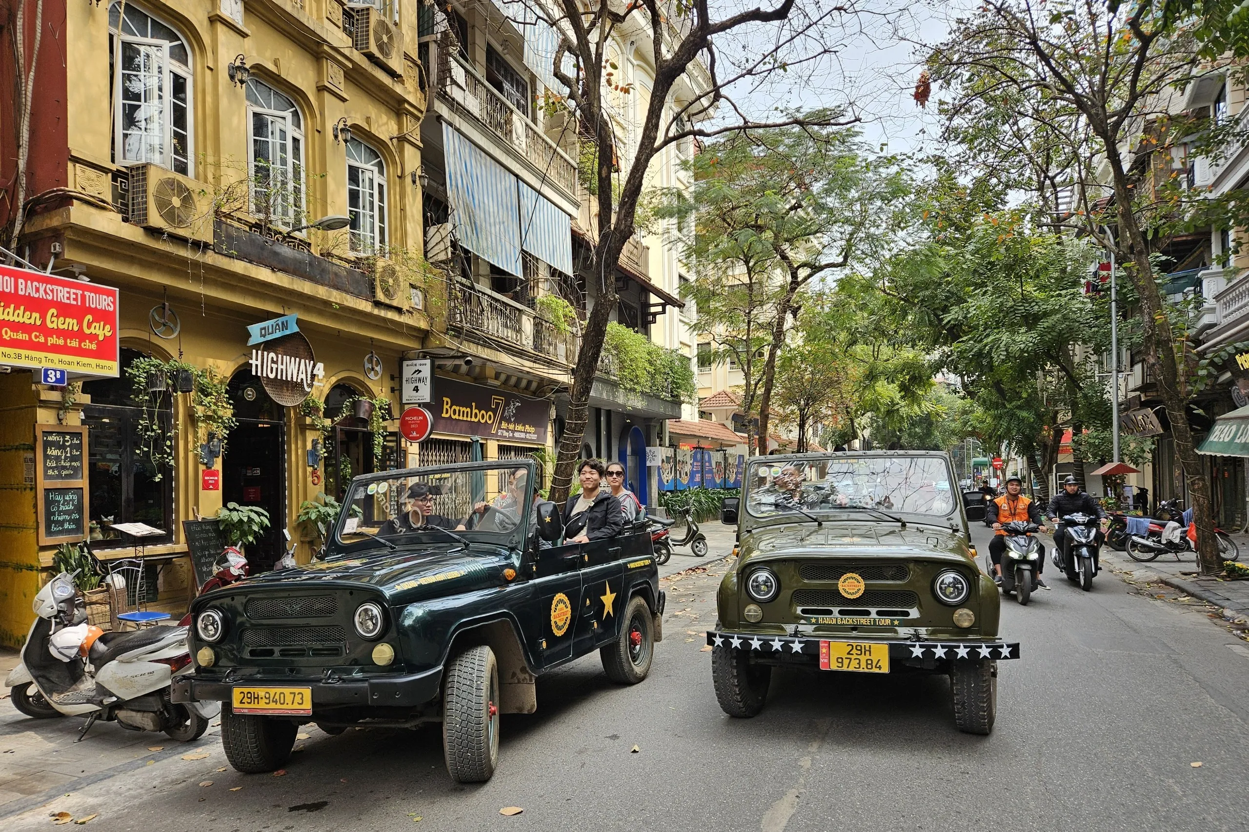 Day Tour | Experience Hanoi Street Food with Jeep