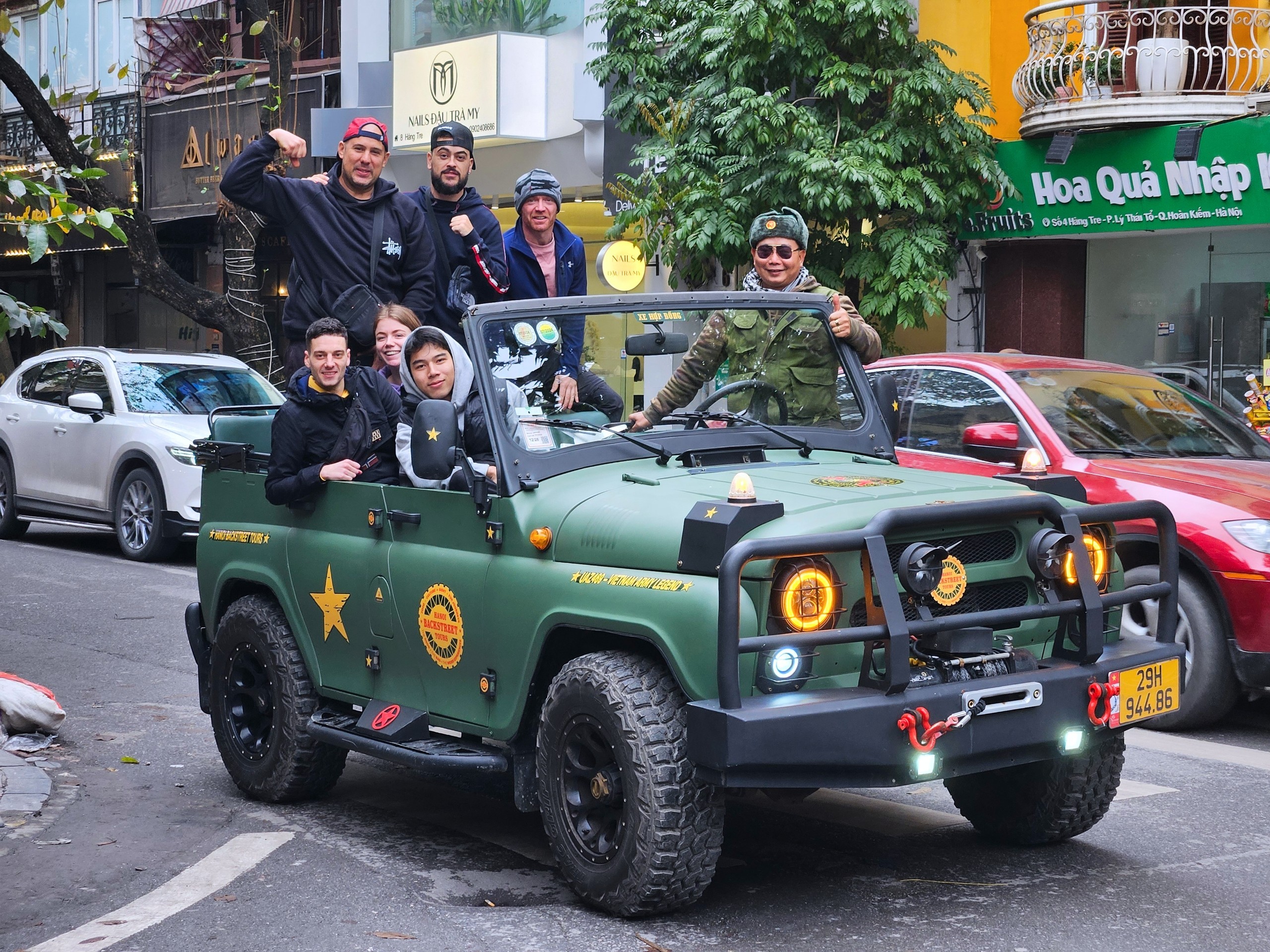 Tour Trong Ngày | Trải nghiệm ẩm thực đường phố Hà Nội cùng xe Jeep