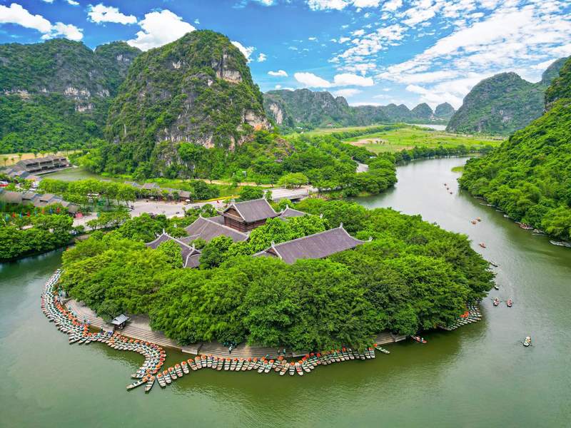 Day Tour | Visit and Experience Hoa Lu – Trang An - Hang Mua