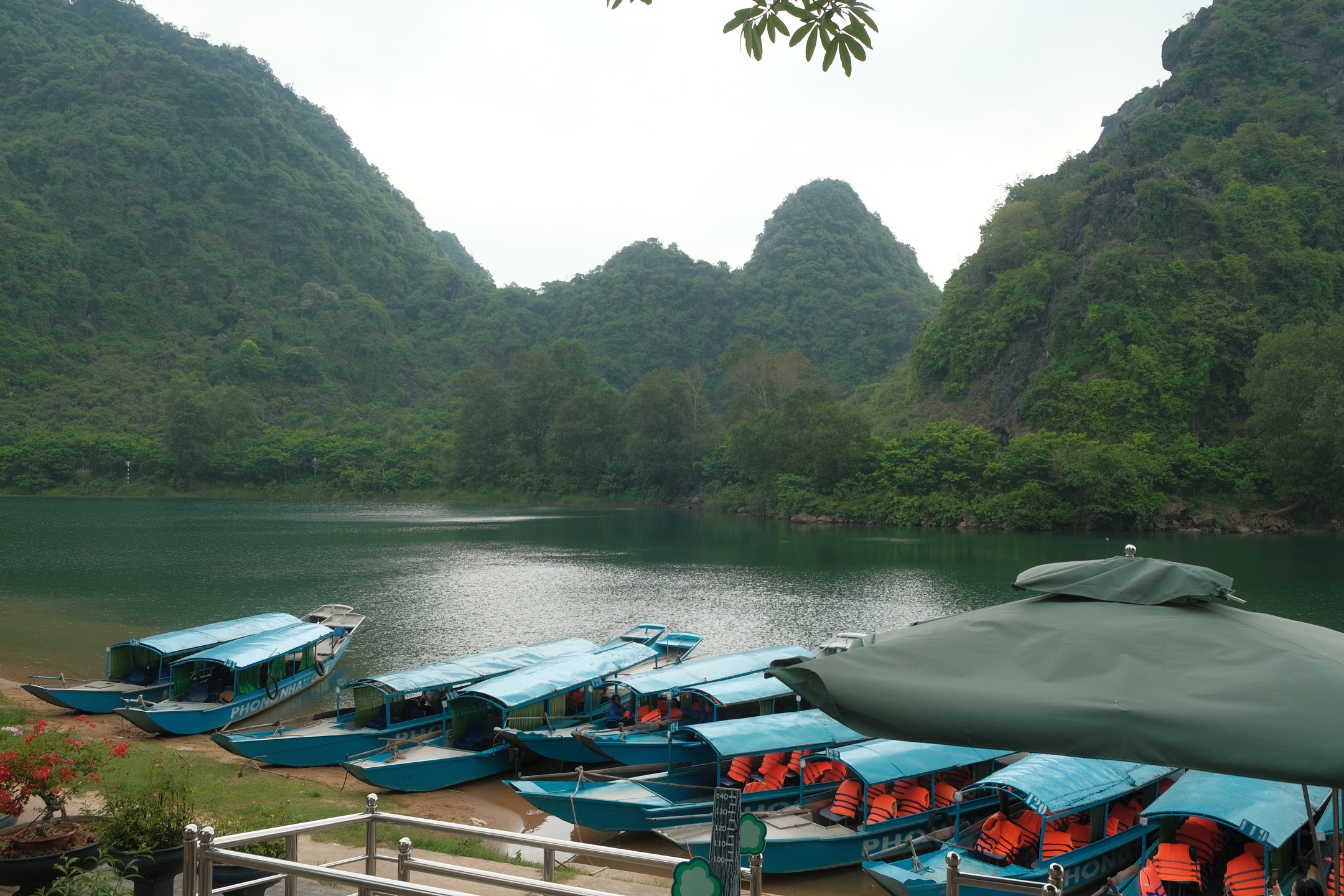 Tour trong ngày I Khám phá vẻ đẹp kì bí Động Phong Nha I Huế