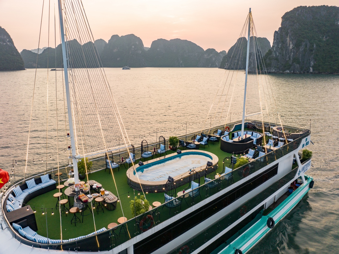 Day Tour | Discover Halong Bay with Amethyst Cruise | Halong