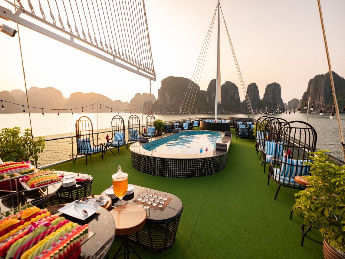 Day Tour | Discover Halong Bay with Amethyst Cruise | Halong