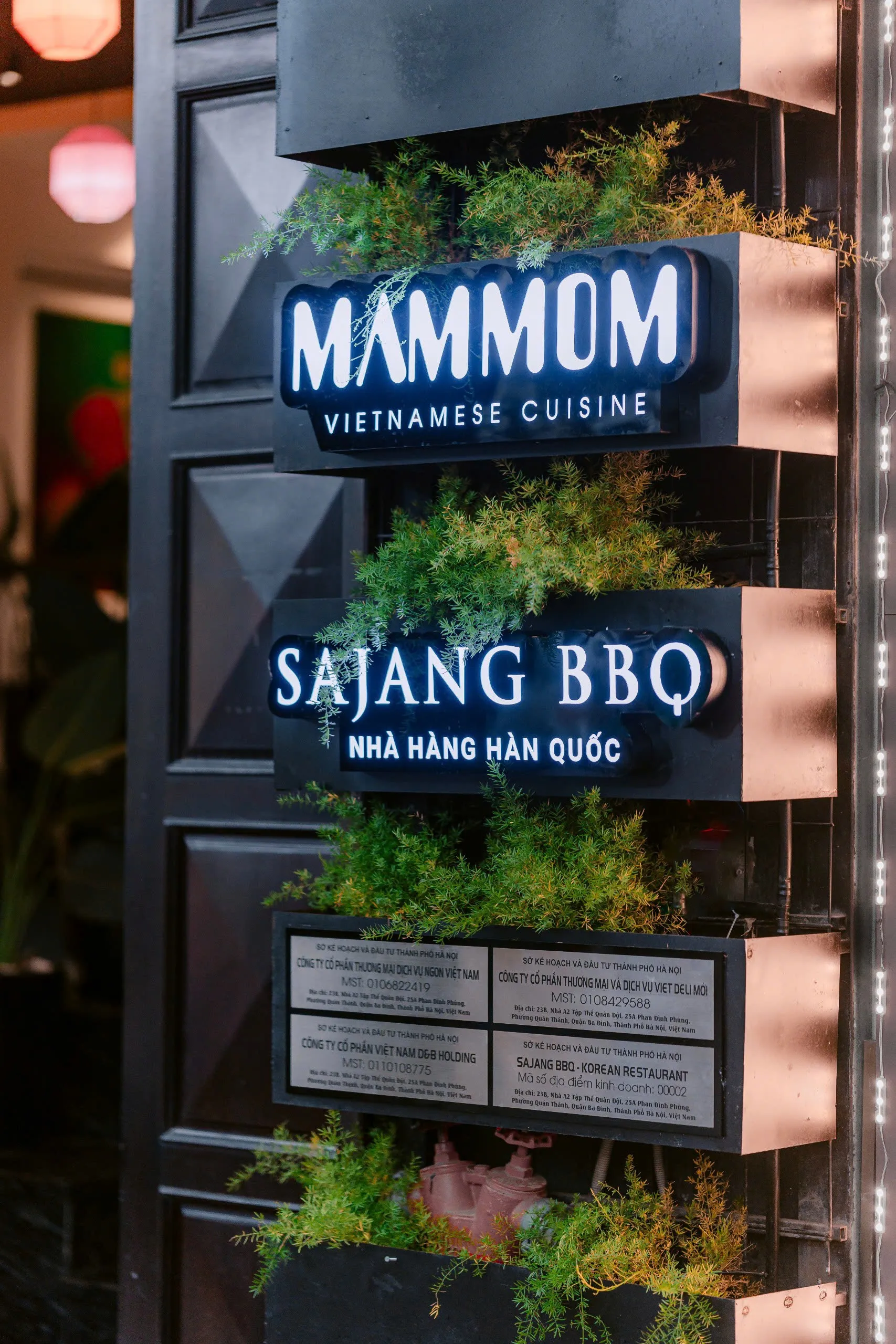 Vietnamese Set Menu at Mam Mom I Restaurant in Hanoi