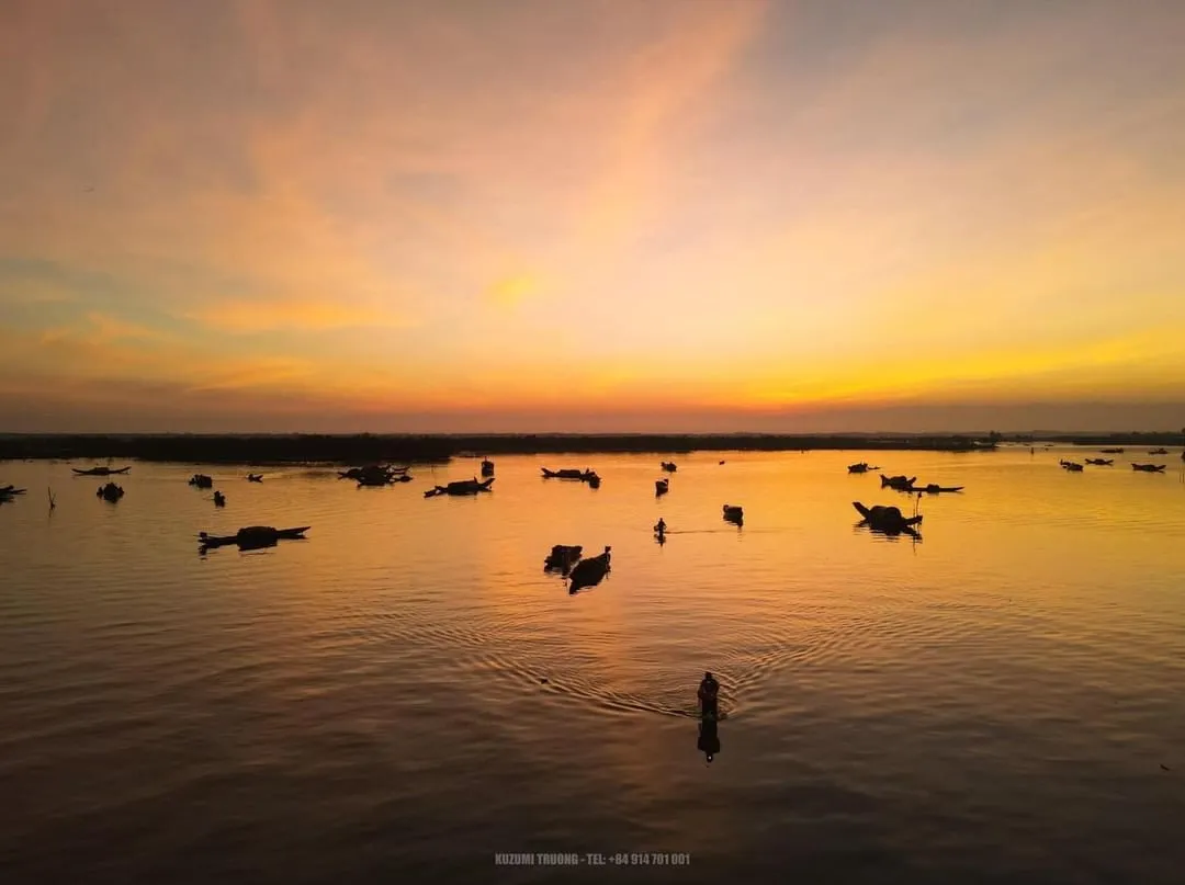 Private Tour | Sunrise Experience and Visit to the Floating Market on Tam Giang Lagoon | Hue