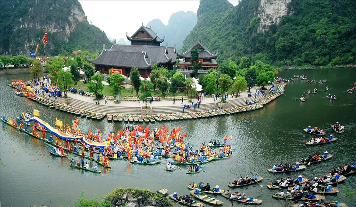 Tour trong ngày I Tham quan Hoa Lư - Tam Cốc/Tràng An I Ninh Bình