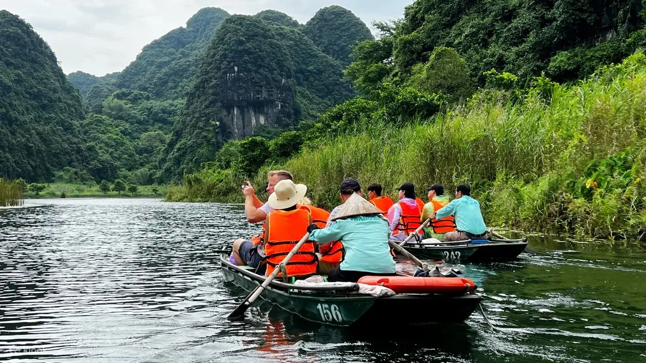 Tour trong ngày I Tour tham quan Bái Đính - Tràng An I Ninh Bình