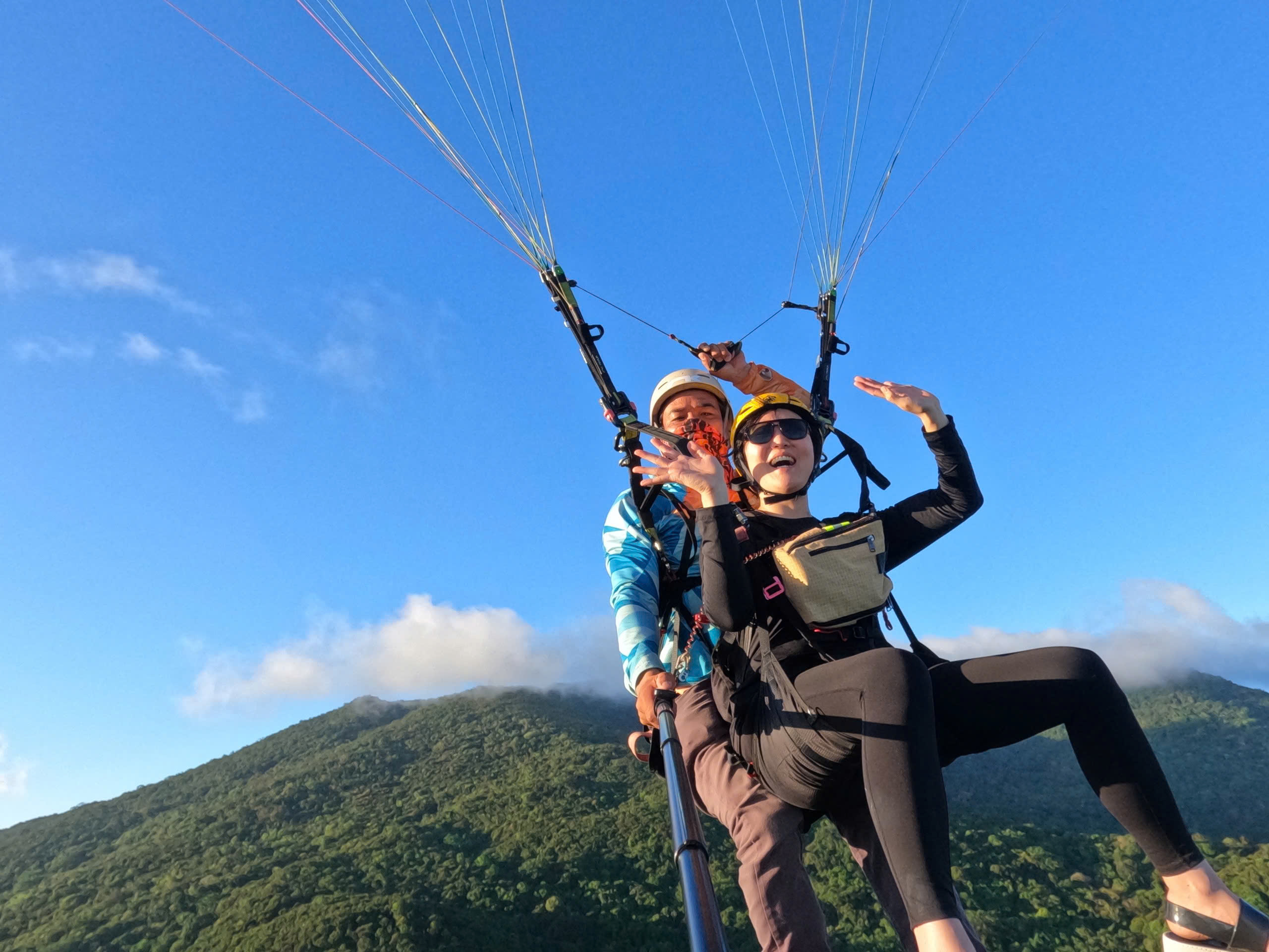 Paragliding Experience at Son Tra Peninsula I Da Nang