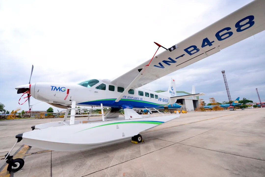 Seaplane Experience: Soaring Above | Ha Long Bay