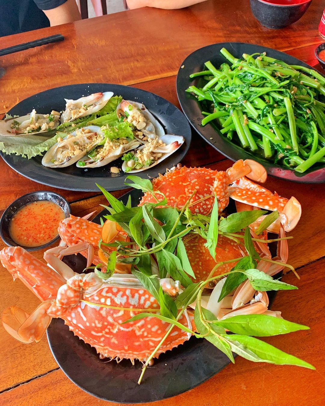 Day Tour | Da Nang by Night - Seafood Dinner Experience and Night Market Exploration | Da Nang