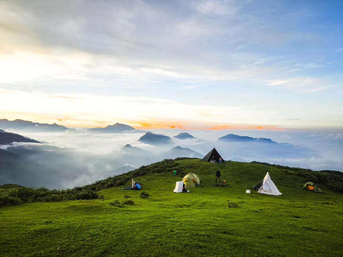 Tour 2 Ngày 2 Đêm I Tour riêng leo núi chinh phục Đỉnh Fansipan I Sapa