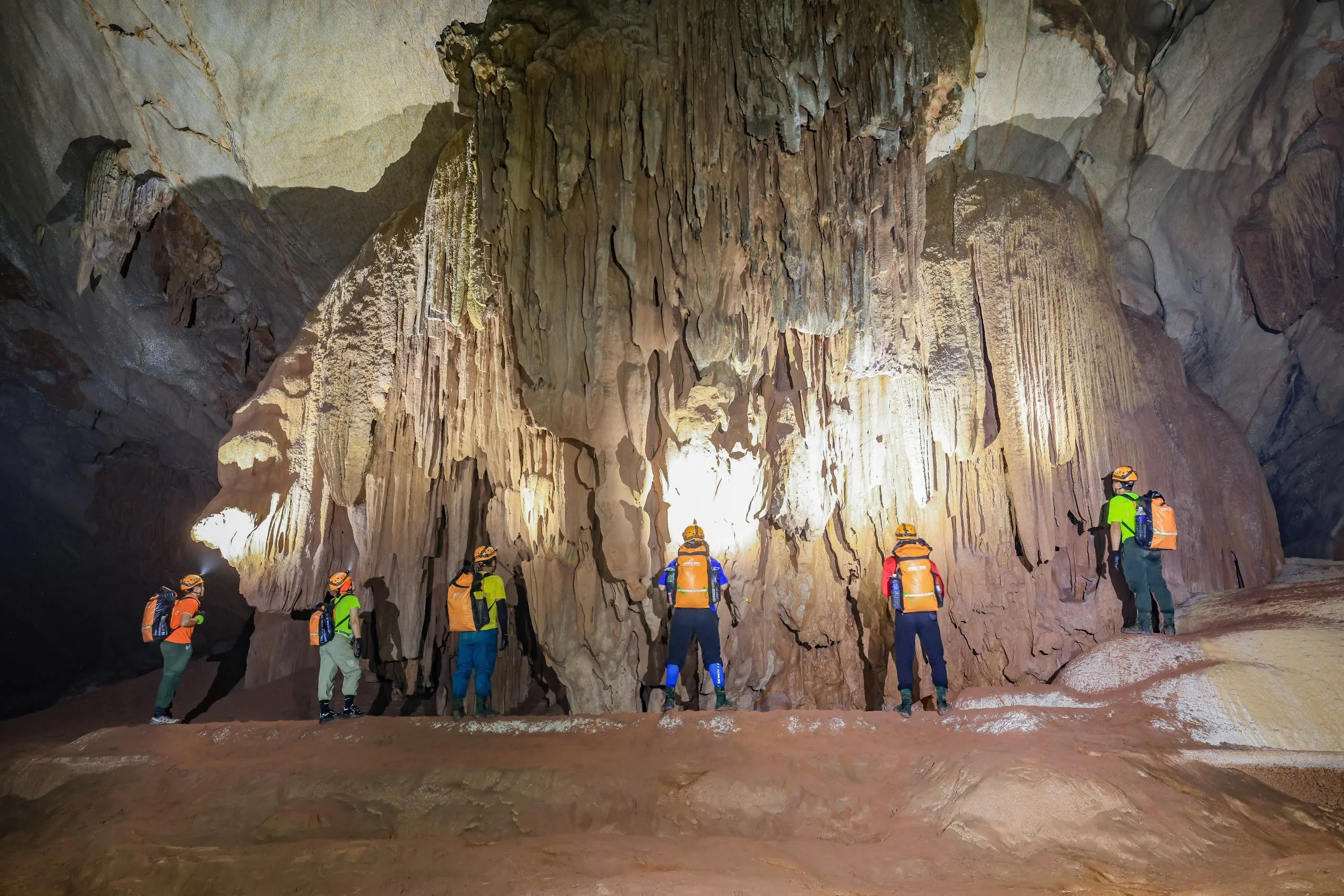 Tour 2N1Đ I Trải nghiệm khám phá Hang Pygm tại rừng nguyên sinh Phong Nha - Kẻ Bàng I Quảng Bình