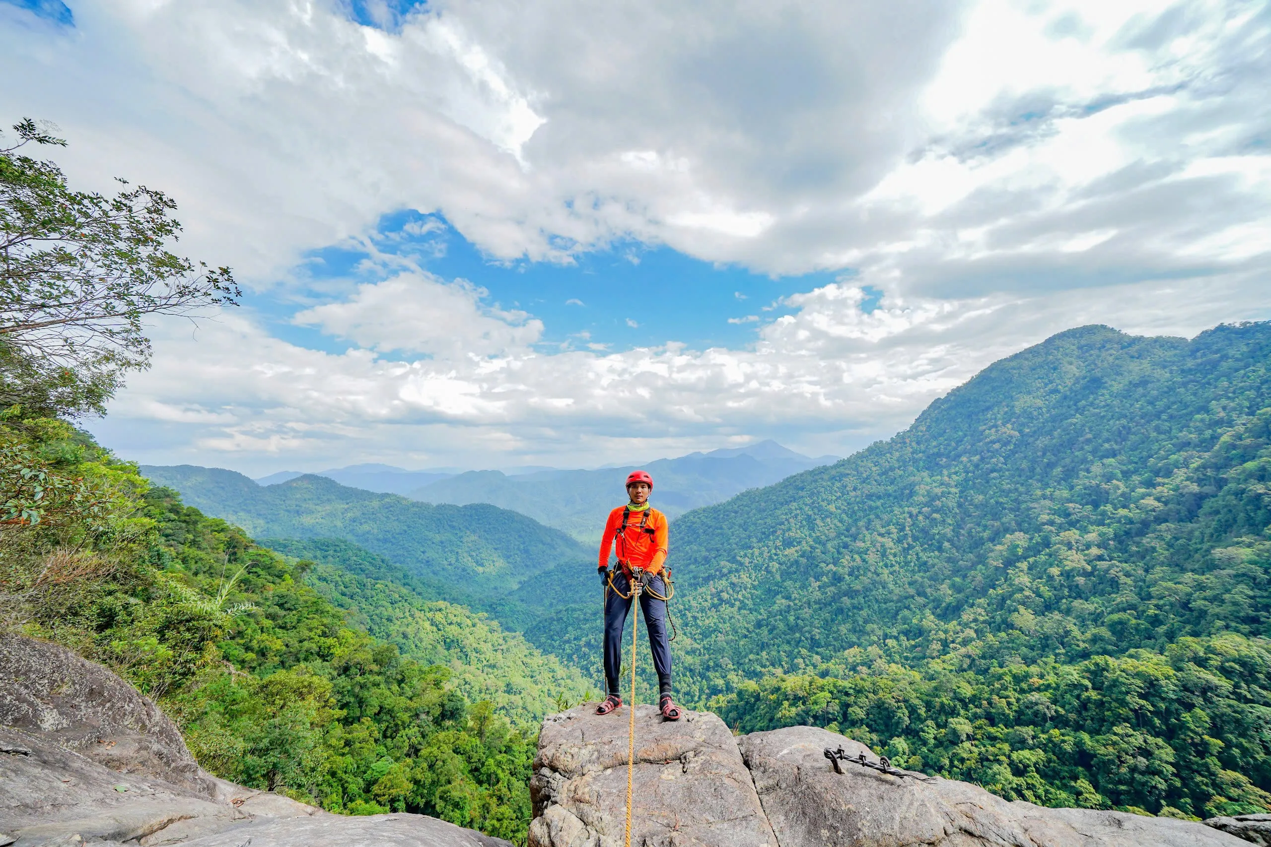 3D2N Tour | Conquer the Adventure Peak | Explore Do Quyen Waterfall at Bach Ma National Park | Da Nang