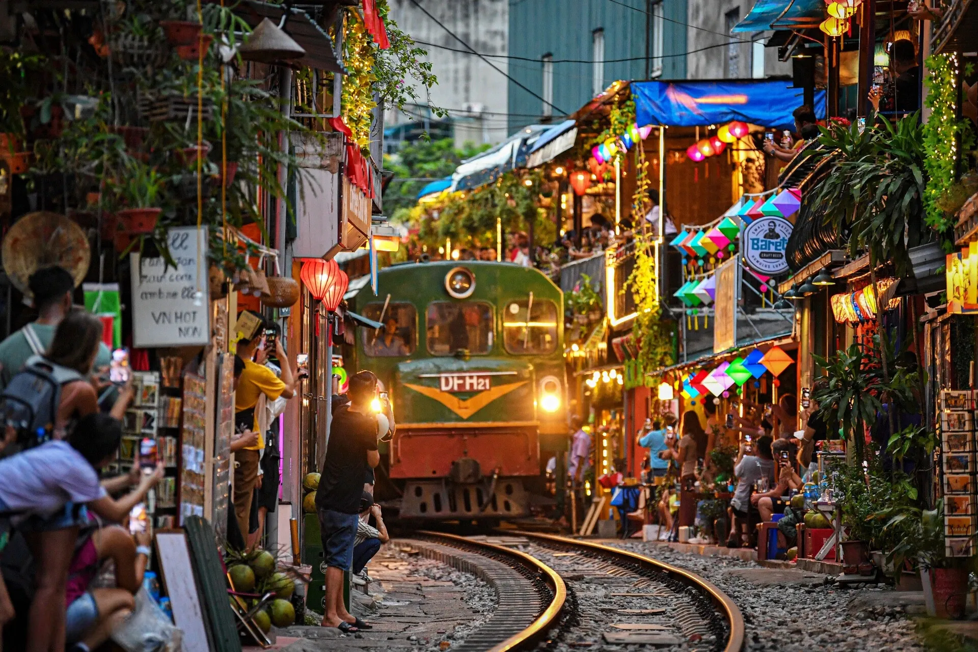 Day Tour | Quang Phu Cau Incense Village & Train Street Tour | Hanoi