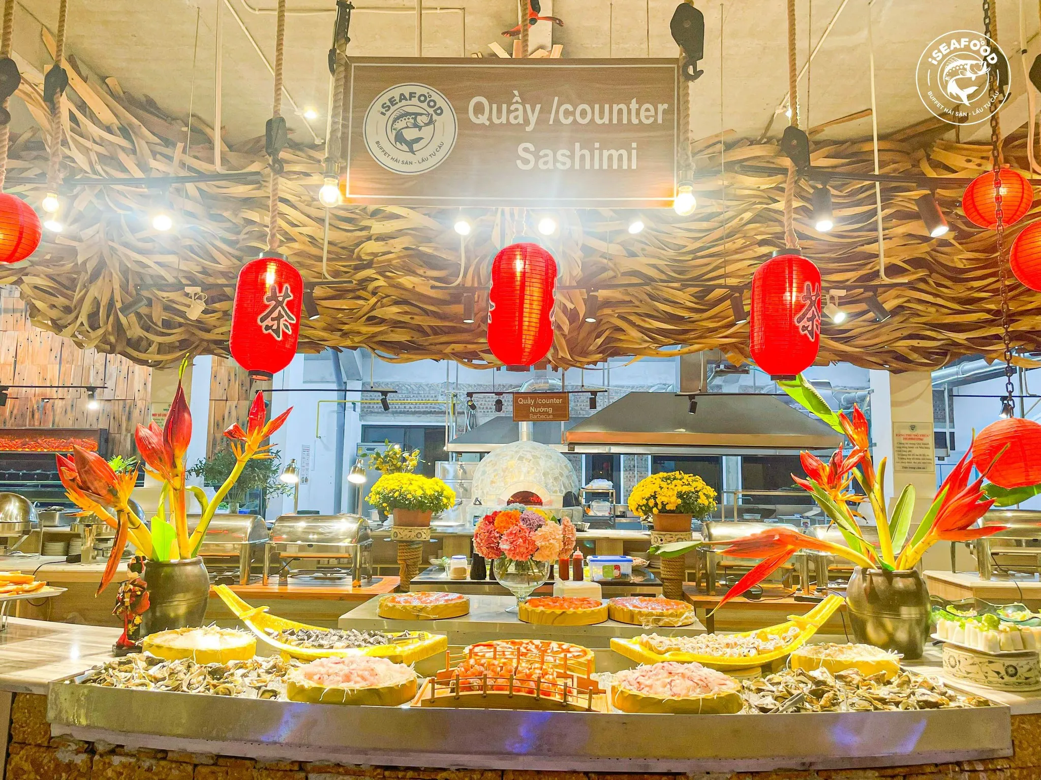 Savor a Sumptuous Buffet at Iseafood Restaurant in Beautiful Ha Long | Quang Ninh