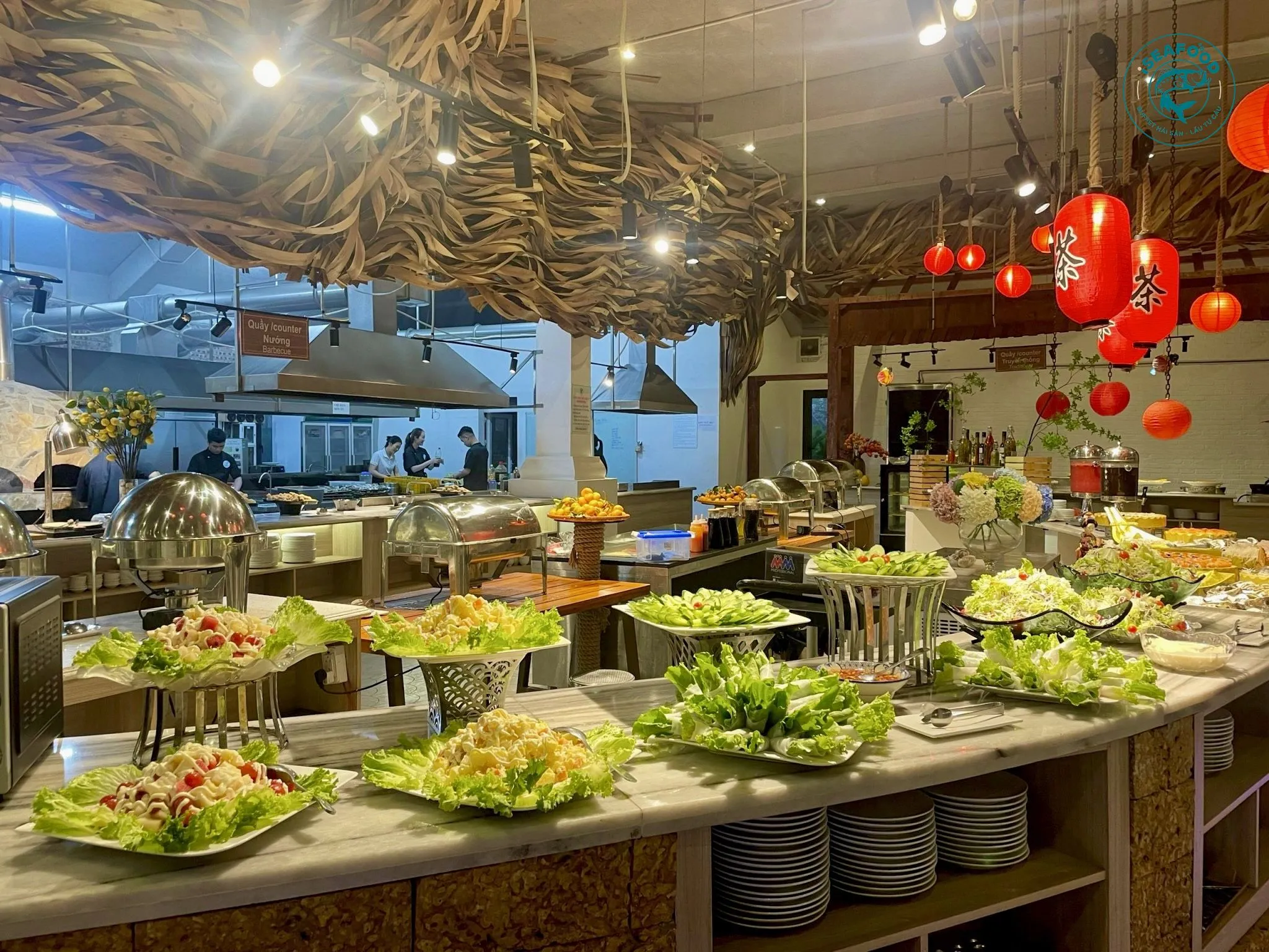 Savor a Sumptuous Buffet at Iseafood Restaurant in Beautiful Ha Long | Quang Ninh