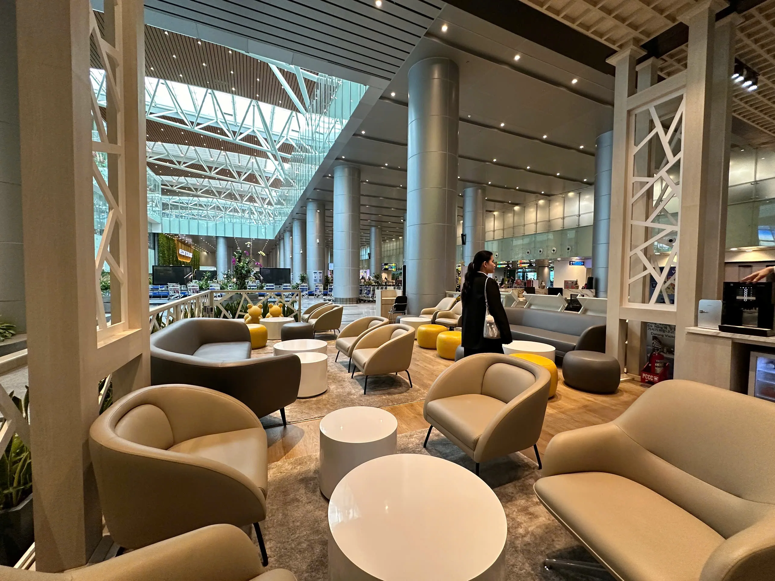 Premium Business Lounge at Da Nang International Airport (DAD)