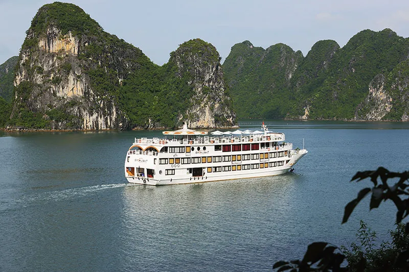 2D1M | Halong Bay 5-Star Starlight Cruise Getaway