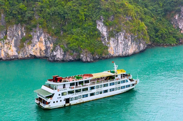 2D1N Tour | Discover Halong Bay and Lan Ha Bay in 2 Days and 1 Night aboard the La Regina Royal Cruise | Ha Long