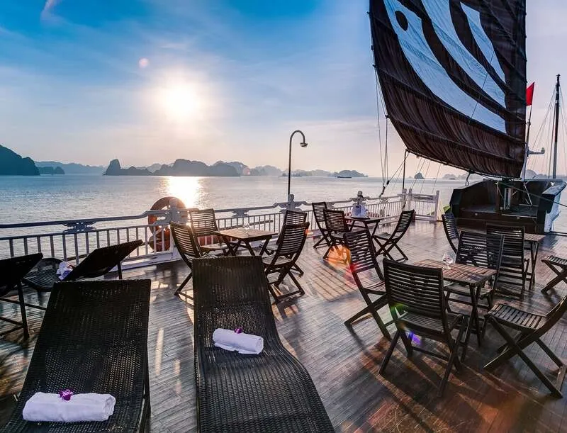 Tour 2N1Đ | Nghỉ dưỡng tại Vịnh Hạ Long và Vịnh Lan Hạ cùng Le Journey 4* Cruise | Hạ Long