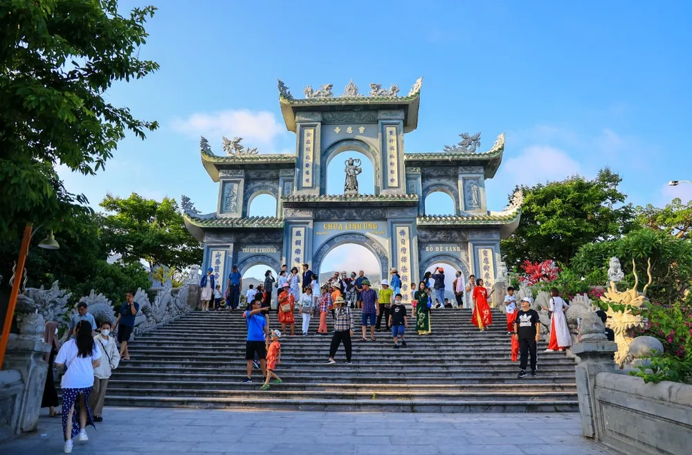 Day Tour | Visit Famous Attractions in Da Nang City