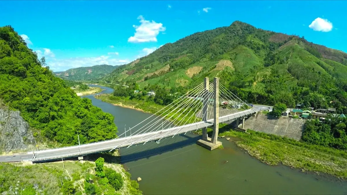 Day Tour | DMZ Tour: Revisiting the Old Battlefields of Quang Tri (From Hue)