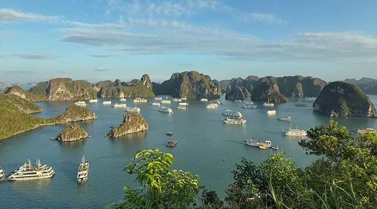 How to Get to Ha Long from Hanoi? 9+ Transportation Options